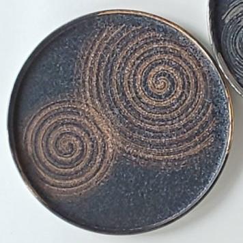 Round dish,Japanese Ceramic,Arita Ware,Japanese Traditional Crafts（GOLD）