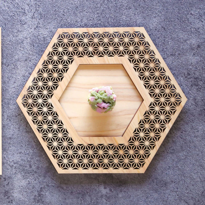 Cypress plate,hexagon（Hemp leaf）